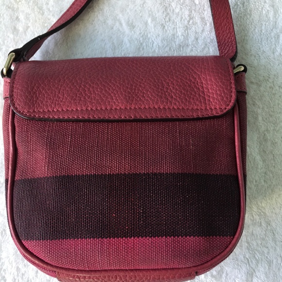 Authentic Burberry belt bag or crossbody - Picture 7 of 8